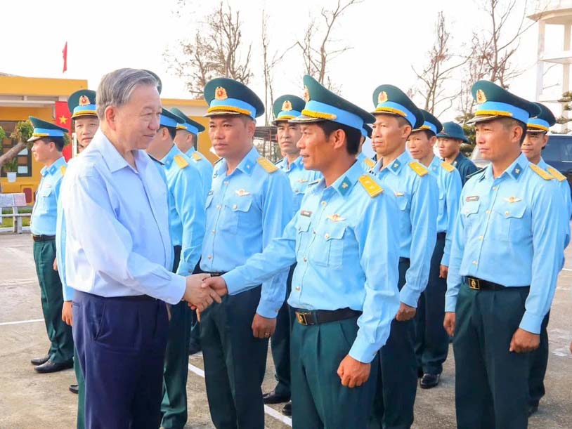 Tổng Bí thư Tô Lâm: Đưa Bạch Long Vĩ trở thành pháo đài bảo vệ vùng biển, vùng trời Tổ quốc